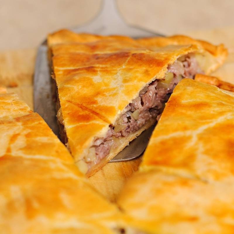 ПИРОГ С КАРТОФЕЛЕМ И МЯСОМ