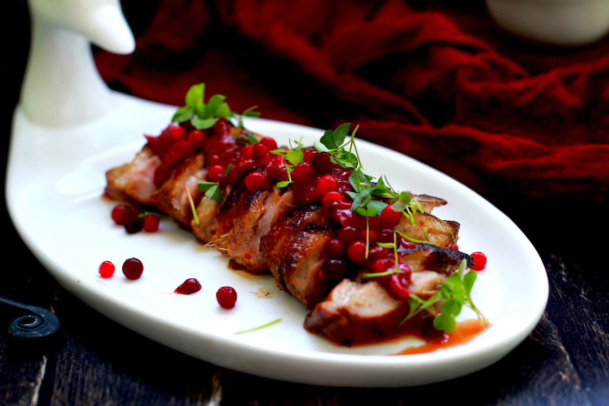 ЗАПЕЧЕННАЯ ИНДЕЙКА ПОД СОУСОМ CHERRY WINE