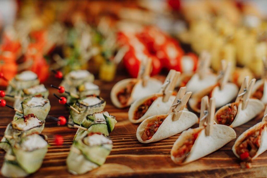 МАСТЕР КЛАСС ПО ПРИГОТОВЛЕНИЮ ФУРШЕТНЫХ ЗАКУСОК